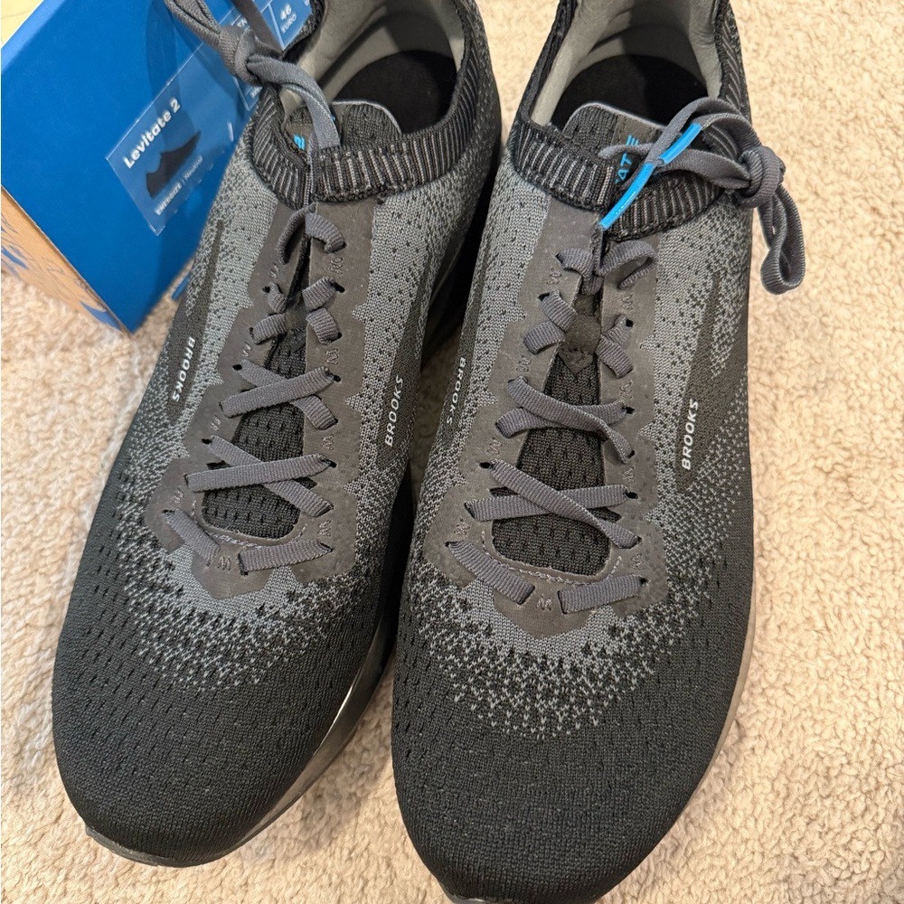 Brand NWB brooks levitate 2 size 12